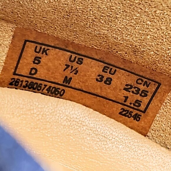 Clarks, Unstructured, blue suede sz 7.5 sneakers, Pre-owned, excellent condition - Picture 5 of 5